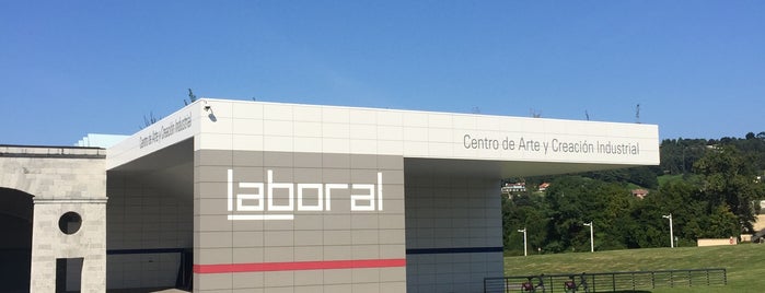LABoral Centro de Arte y Creación Industrial is one of Charlas y seminarios.