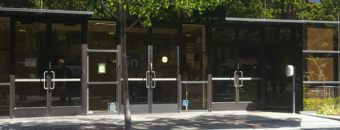 LinkedIn InCafe is one of Moffet Field.