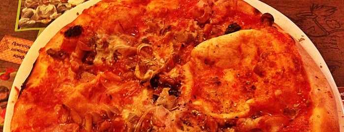 Pizza Ollis is one of Кафе на обед.