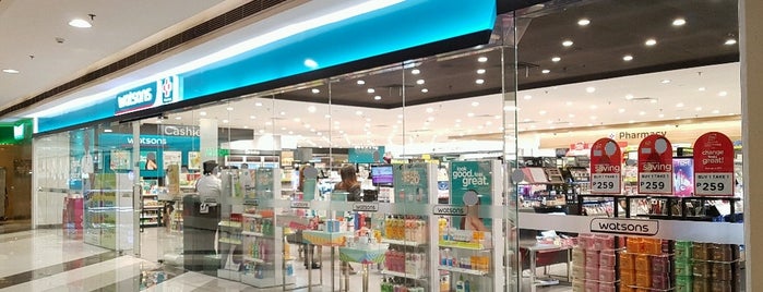 Watsons is one of Chriz Phoebeさんのお気に入りスポット.