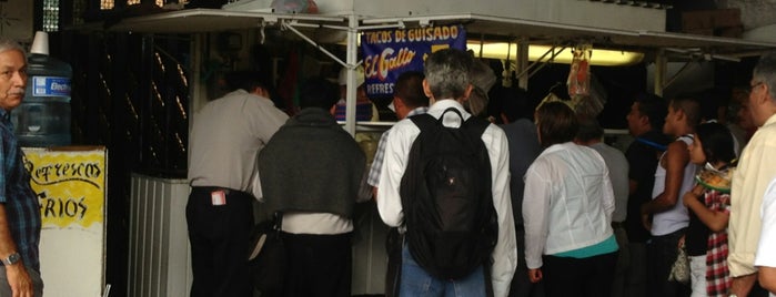 Tacos El Gallo is one of Lugares favoritos de Pawel.