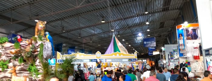 Expo Yucatan is one of Orte, die Mariel gefallen.