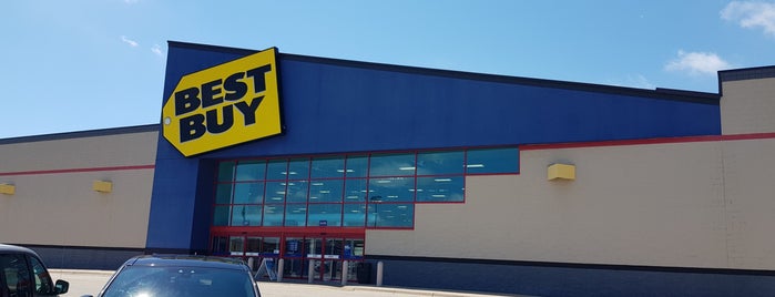 Best Buy is one of Cedar Rapids.