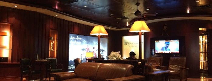 Cigar Lounge is one of World: Airports, Train/Metro/Bus Stns & Boat Ports.