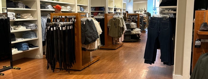 Banana Republic Factory Store is one of The 15 Best Places for Malls in San Diego.