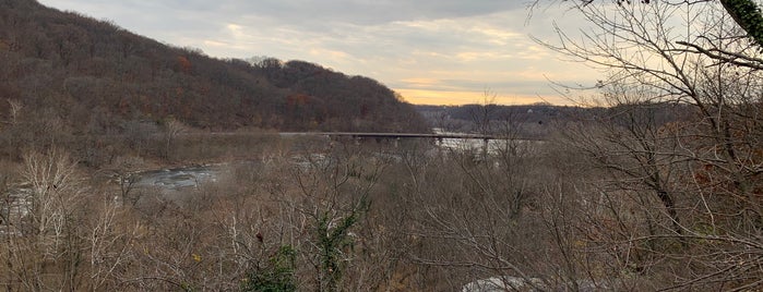 Shenandoah River is one of VA, USA.