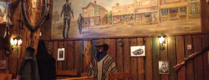 Buffalo Steakhouse is one of สถานที่ที่ Tibor ถูกใจ.