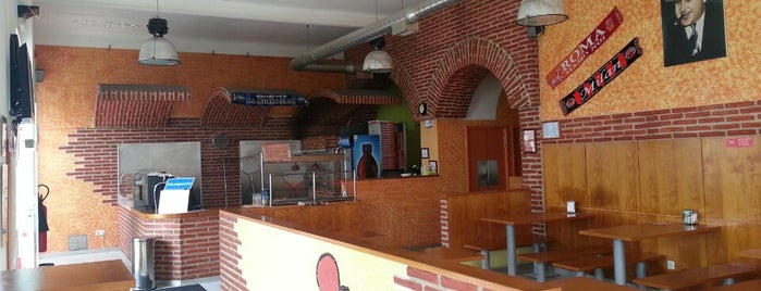 Mr. Pizza is one of Restaurantes.
