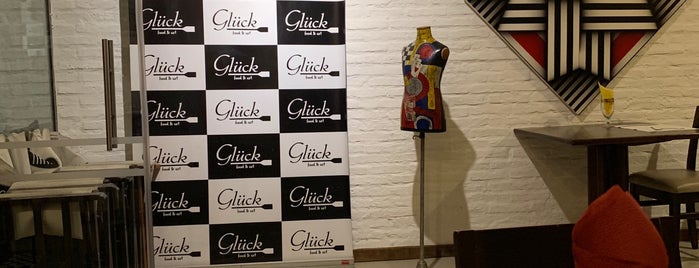 Glück is one of Martinさんのお気に入りスポット.