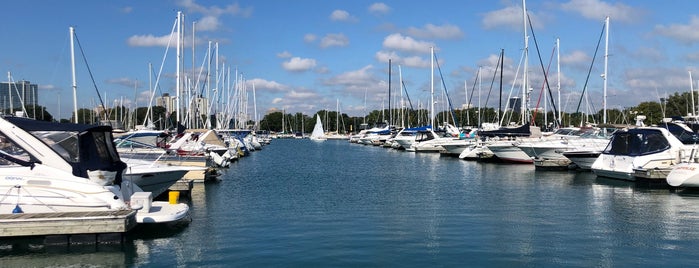 Montrose Harbor C Dock is one of Locais salvos de Stacy.