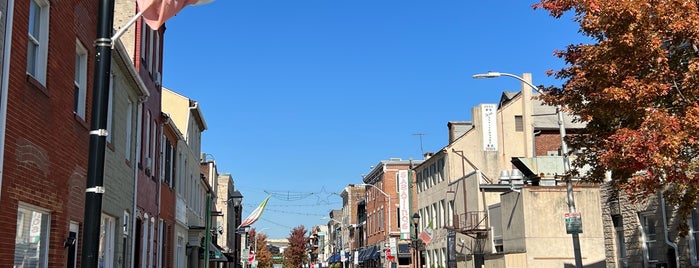 Little Italy is one of A : понравившиеся места.