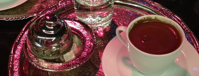 Tarihi Bağdat Kuru Kahvecisi is one of İstanbul'da kahve molası...