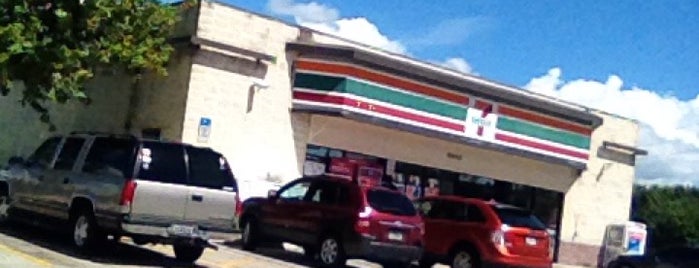 7-Eleven is one of Orte, die Lizzie gefallen.