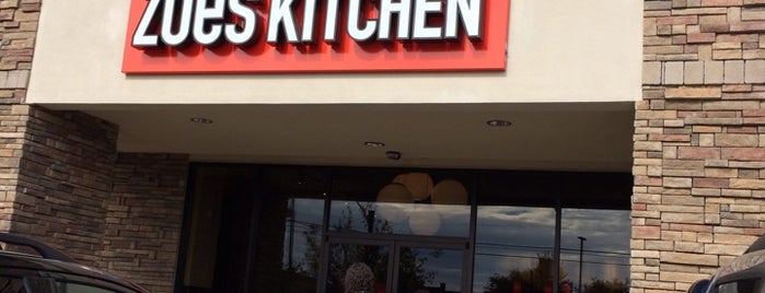 Zoës Kitchen is one of สถานที่ที่ Lynn ถูกใจ.