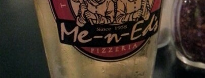 Me-N-Ed's Pizza is one of Lugares favoritos de Marjorie.