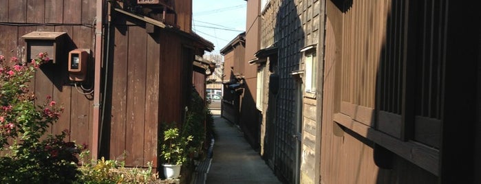 宿根木伝統的建造物群保存地区 is one of 東日本の町並み/Traditional Street Views in Eastern Japan.