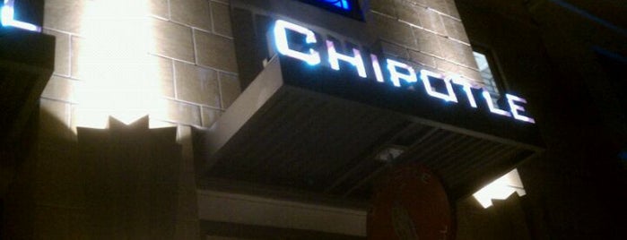 Chipotle Mexican Grill is one of Locais curtidos por Bryan.