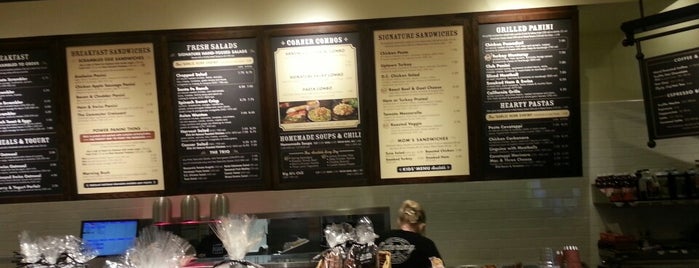 Corner Bakery Cafe is one of Mandyさんのお気に入りスポット.