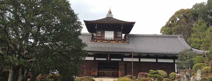 Tofuku-ji is one of Kyoto.