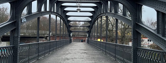 Gerickesteg is one of Bridges of Berlin.