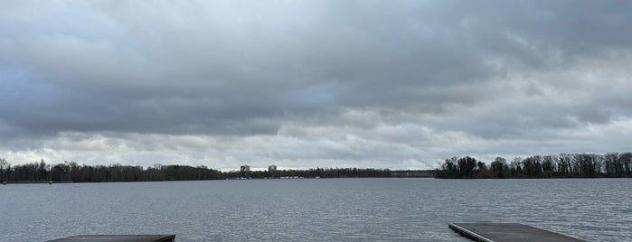 Tegeler See is one of สถานที่ที่ Joud ถูกใจ.