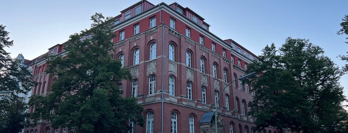 HWR - Campus Schöneberg - Haus E is one of любимые.