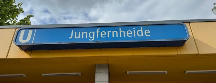 U Jungfernheide is one of Besuchte Berliner Bahnhöfe.