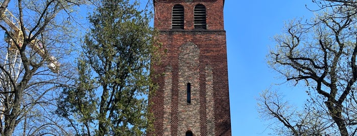 Dorfkirche Biesdorf is one of Posti che sono piaciuti a Websenat.