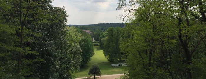 Schloßpark Buckow is one of Spielplätze.