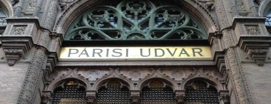 Párizsi Udvar is one of Budapešť.