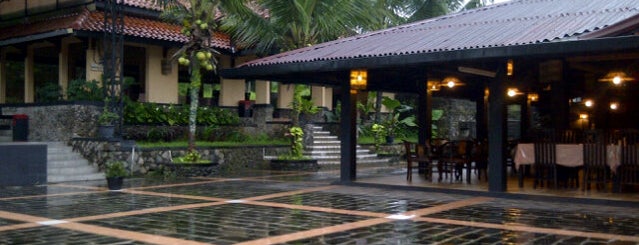 Kebon Tebu Resto & Cafe Magelang is one of JaLan2 di MAGELANG.