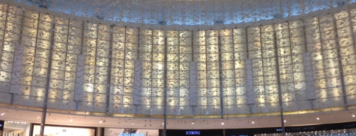 The Dubai Mall is one of Orte, die Winnie gefallen.