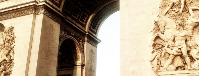 Arc de Triomphe is one of Paris.