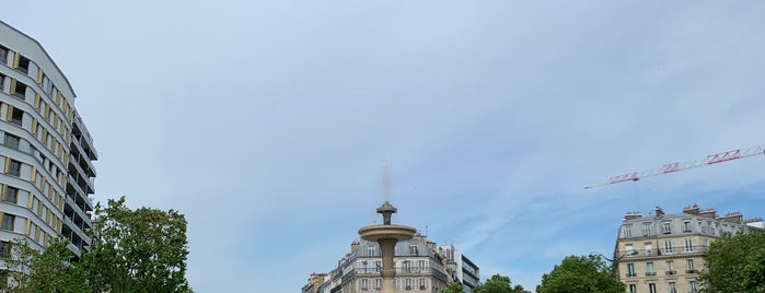 Place Félix Eboué is one of Orte, die Richard gefallen.