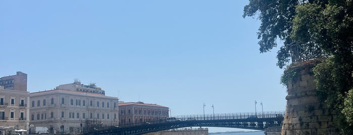 Ponte Girevole is one of Taranto e Provincia.