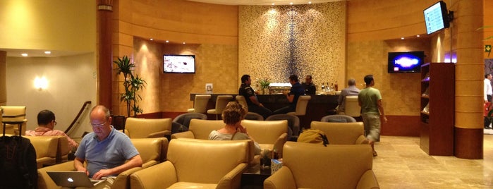 Al Reem Lounge is one of Waleed 님이 좋아한 장소.