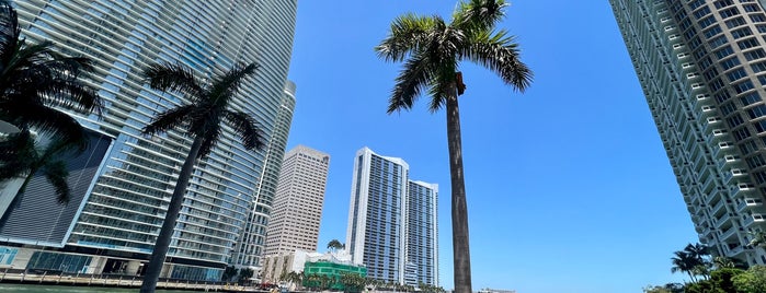 Miami Circle Park is one of Miami Sightseeing.