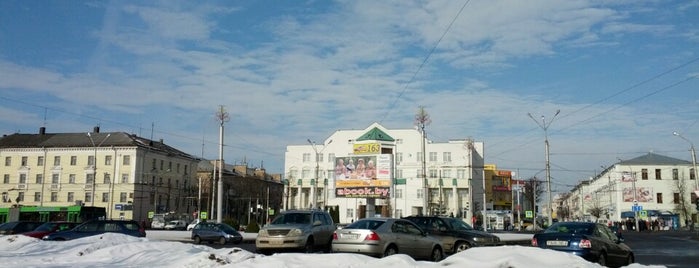 Площадь Орджоникидзе is one of Anna : понравившиеся места.