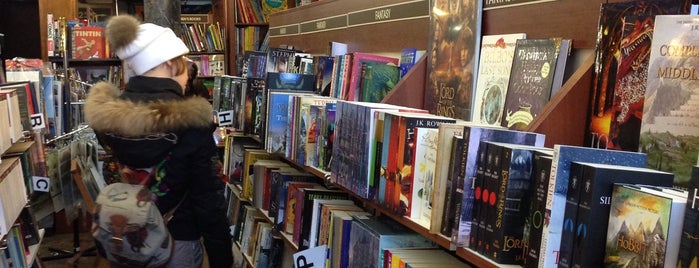 The Foreign Book House is one of Moscow Bookstores.