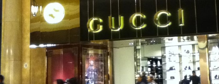 Gucci is one of Tempat yang Disukai Francisco.