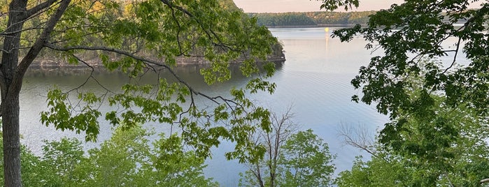 Lure Lodge, Lake Cumberland State Park is one of UK Filming Locations.
