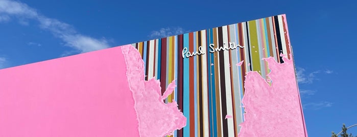Paul Smith Ltd. is one of LA's Must-Visits.