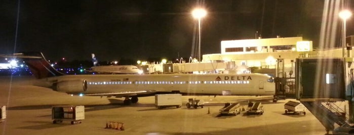 Aeropuerto Internacional de Palm Beach (PBI) is one of Airports visited.