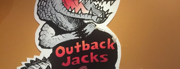 Outback Jacks Bar & Grill is one of Fave Darwin Restaurants.