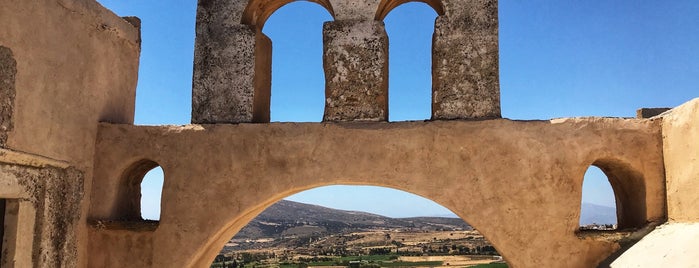 Πυργος Μπαζαιου is one of Naxos Island.