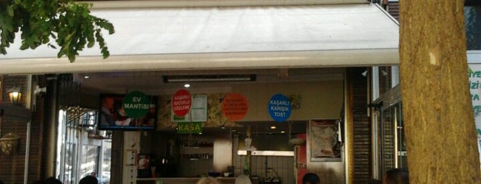 Limon Cafe is one of Lugares favoritos de Gökhan Giden.