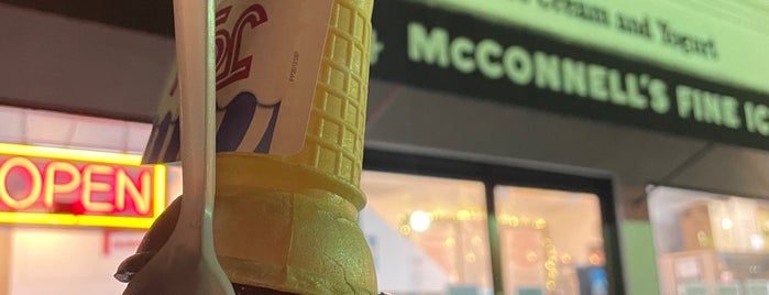 Mission Street Ice Cream and Yogurt - Featuring McConnell's Fine Ice Creams is one of California Travel Tips -'ın Kaydettiği Mekanlar.