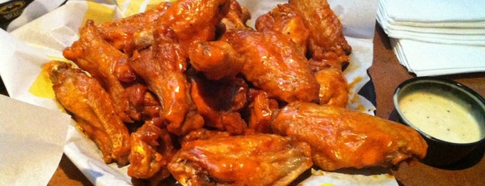 Buffalo Wild Wings is one of Tammy 님이 좋아한 장소.