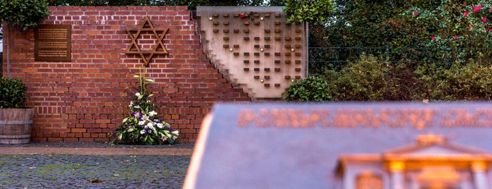 Synagogenplatz is one of Tag in Kleve.