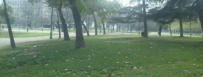 Parque Almagro is one of CL-Bike.